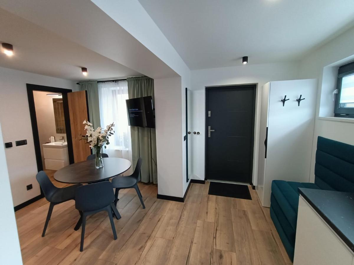 Апартаменты Apartament Janowskiego Klimatyzacja, Air Conditioning, Ground Floor, Parking, Parter, Cisza I Spokoj, Quiet And Pleasant, Idealny Na Odpoczynek Perfect For Rest Кельце Экстерьер фото